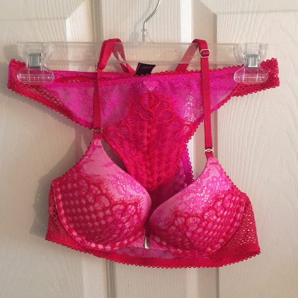 NWT 3pcs VS Bra set